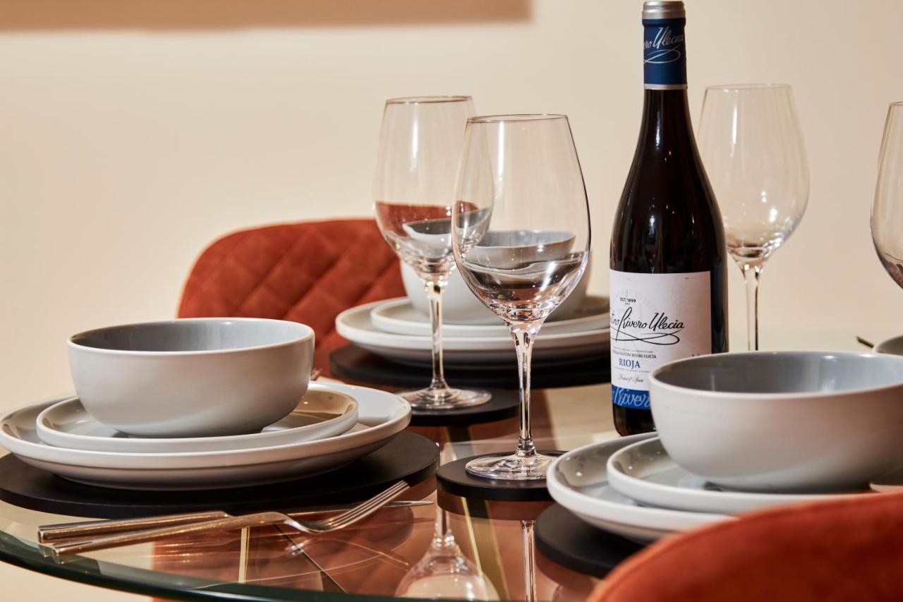 Vikings Apartment With Private Parking & Terrace York Esterno foto